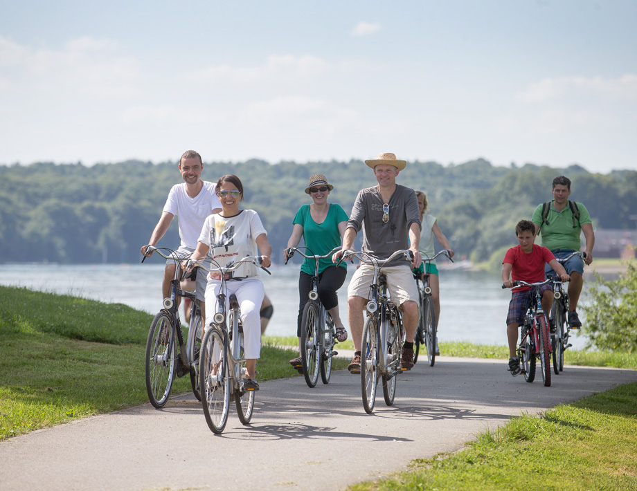 activiteit aan de meren van l'eau d'heure - Balades et randonnées vélos