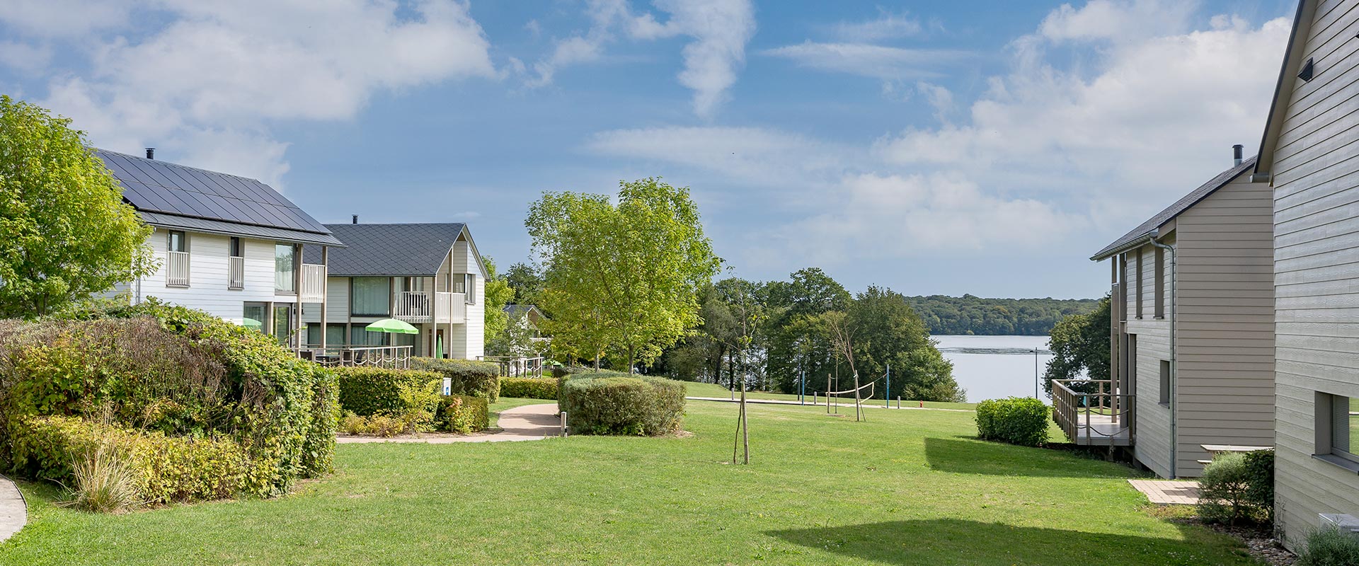 Vakantie Ardennen Aan De Meren Van Eau D Heure Golden Lakes Village